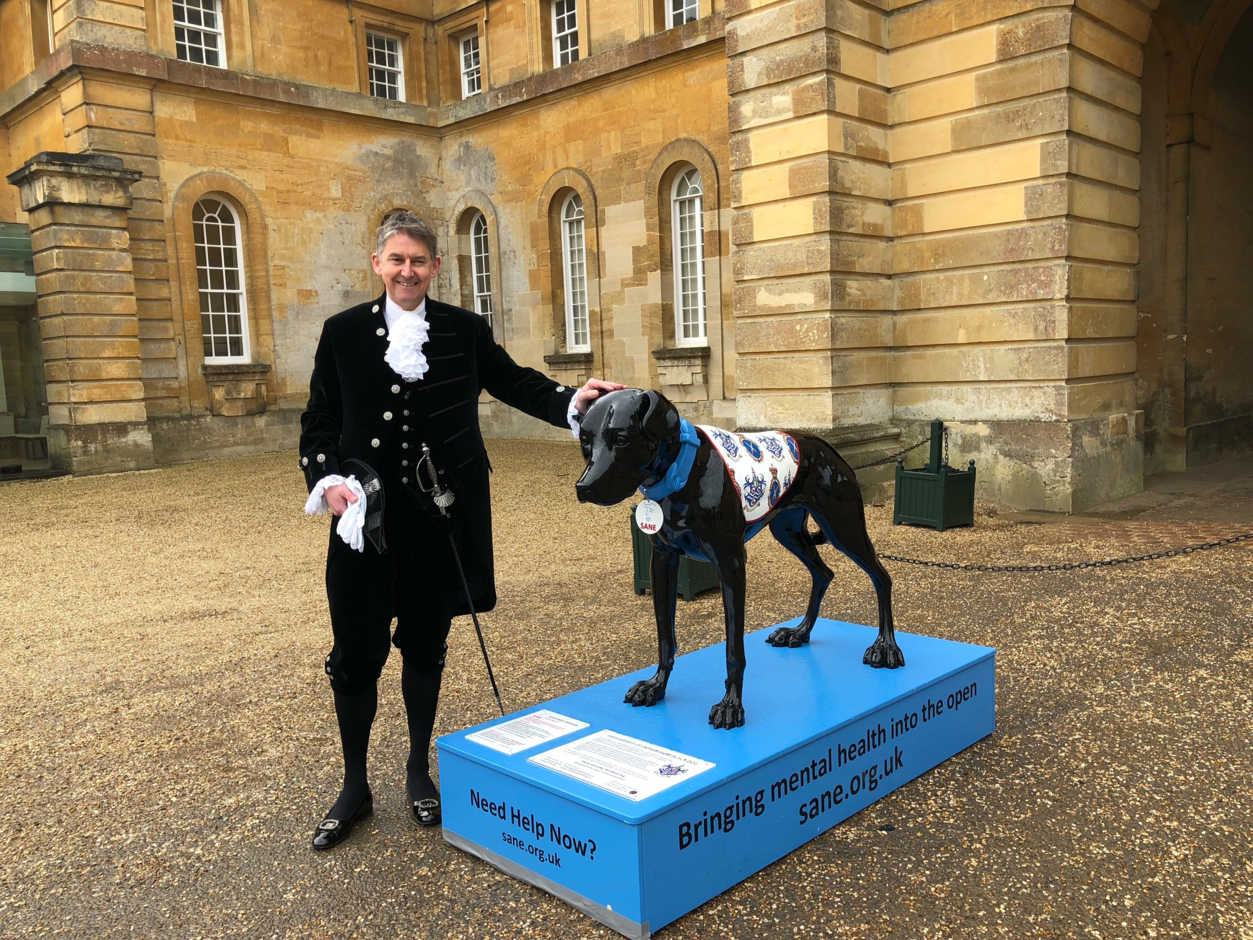 Sane’s Black Dog Visits Churchill’s Birthplace