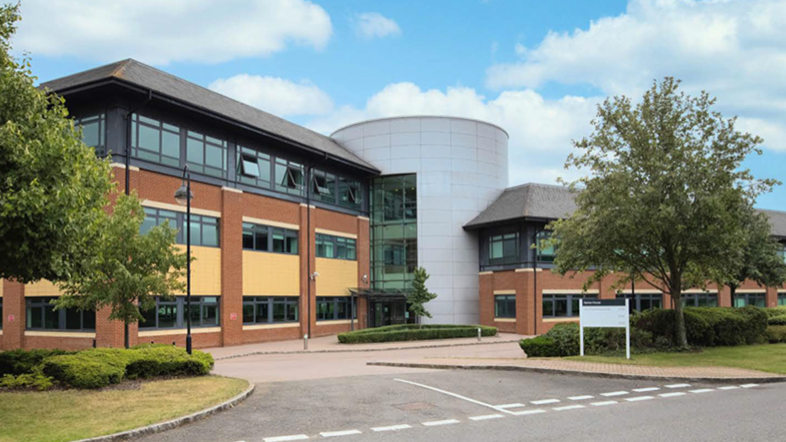Arlington expands Oxford Business Park ownership with Spires House acquisition