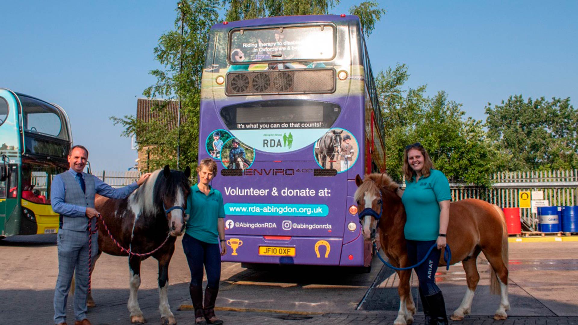 Oxford Bus Company launch another branded bus for a local charity