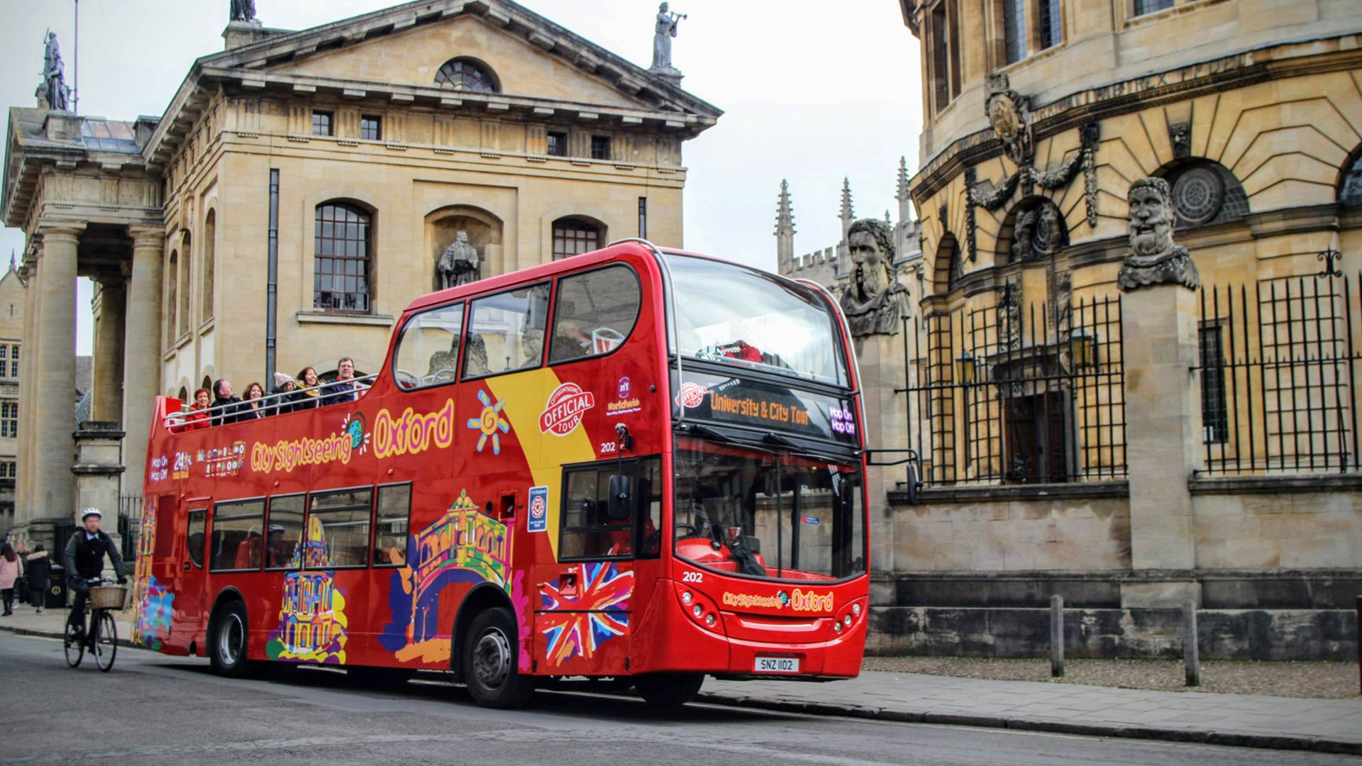 City Sightseeing give rediscover Oxford campaign a school holiday boost